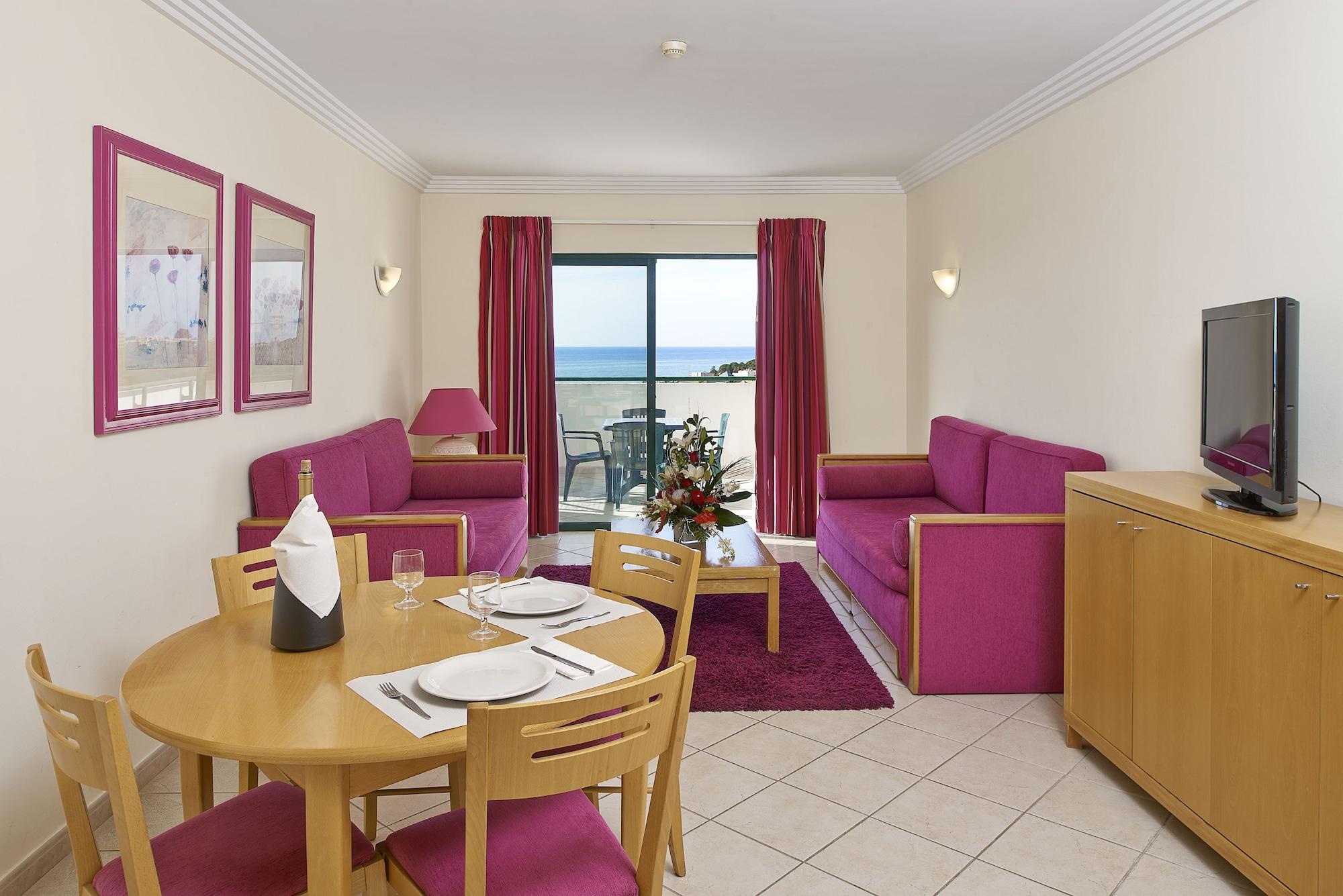 Cheerfulway Balaia Plaza Aparthotel อัลบูเฟรา ภายนอก รูปภาพ
