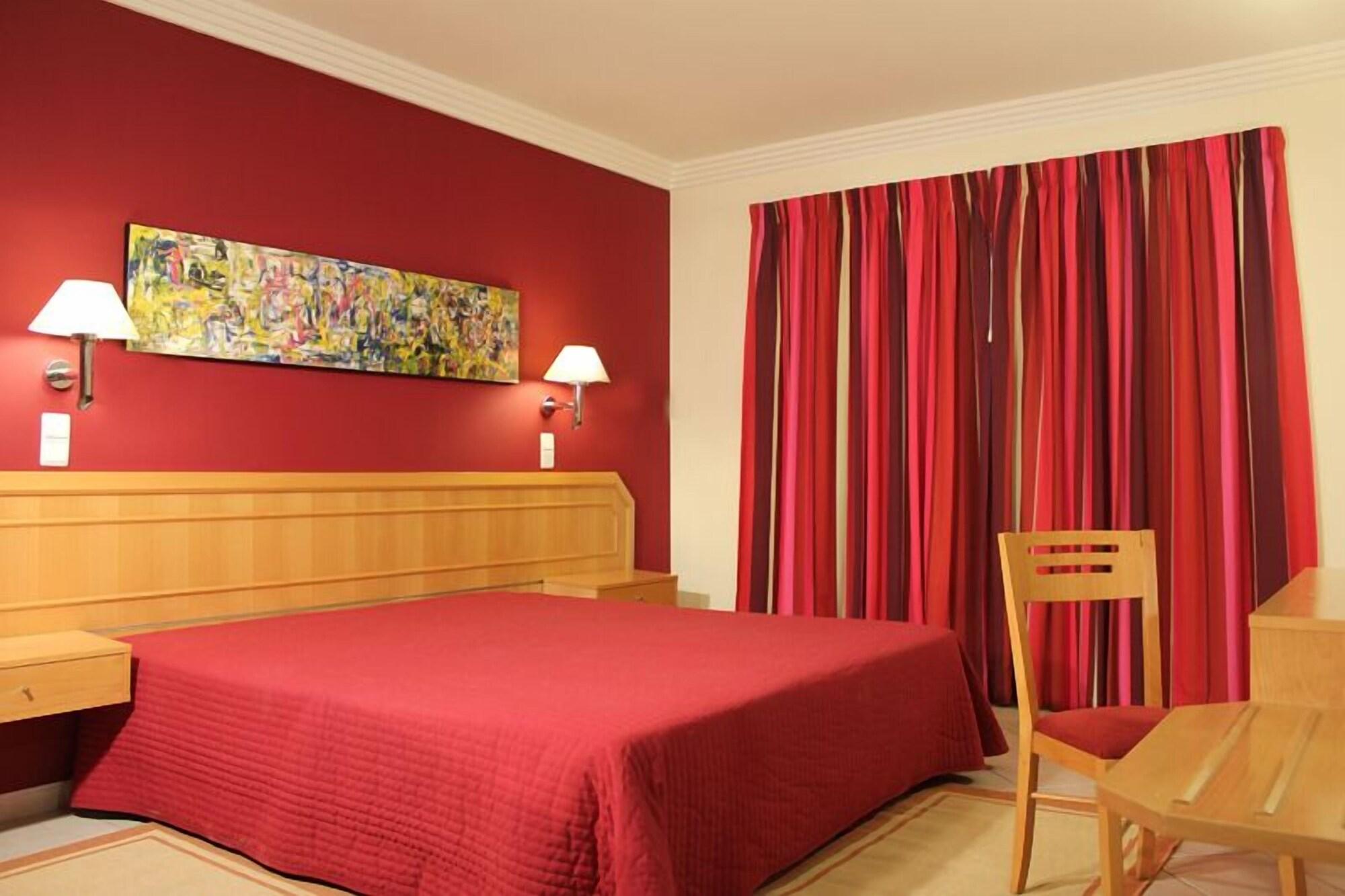 Cheerfulway Balaia Plaza Aparthotel อัลบูเฟรา ภายนอก รูปภาพ